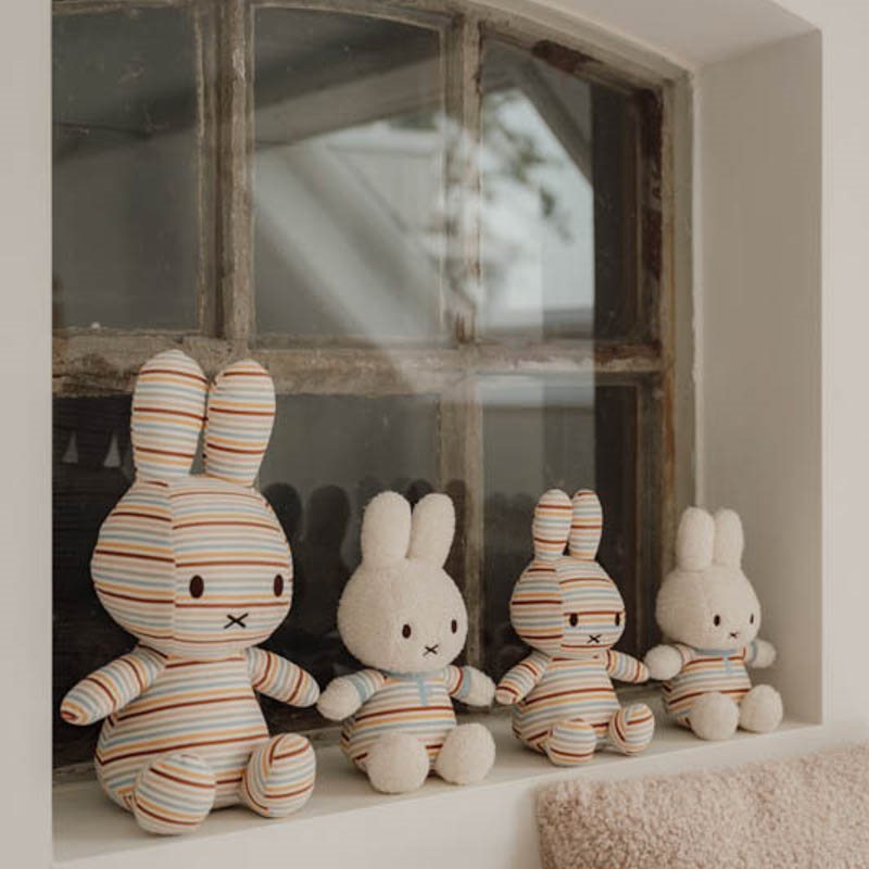 nijntje cuddle Vintage Sunny stripes all-over 35 cm 