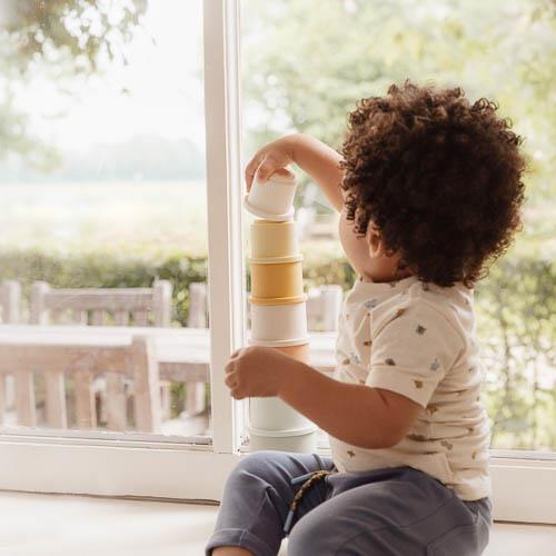 Stacking cups - Multicolored - Essentials 