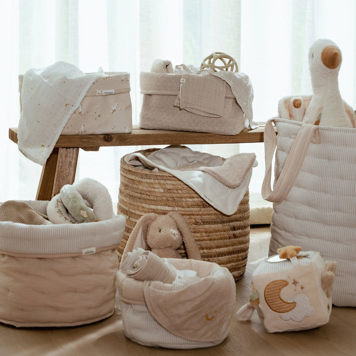 commodemandje-klein-beige-essentials