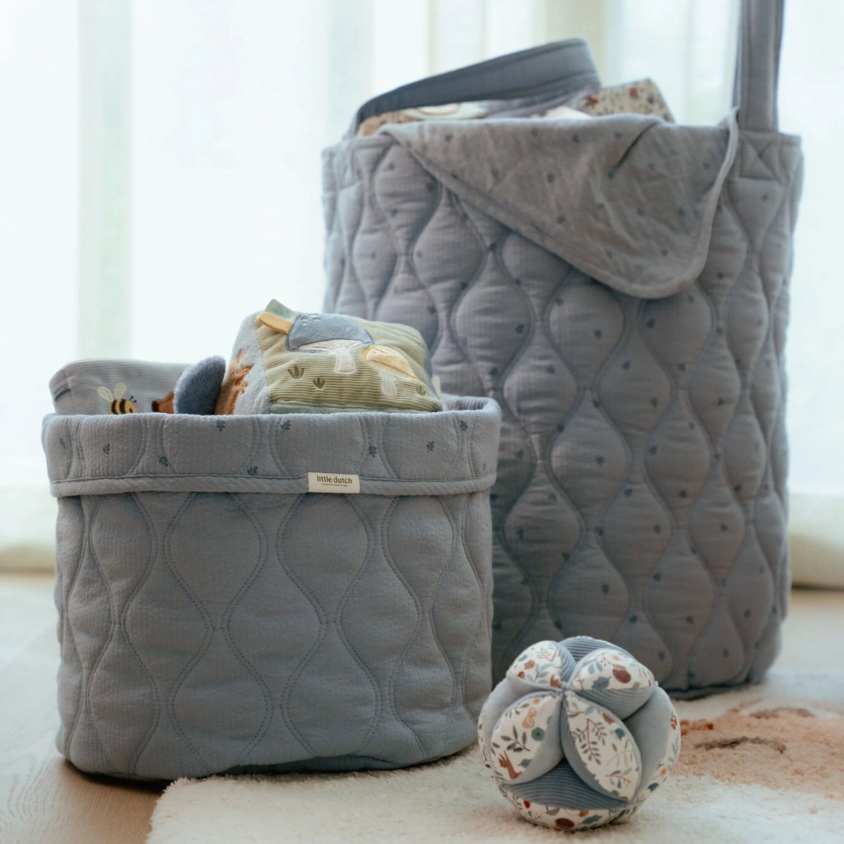 opbergmand-groot-blauw-essentials