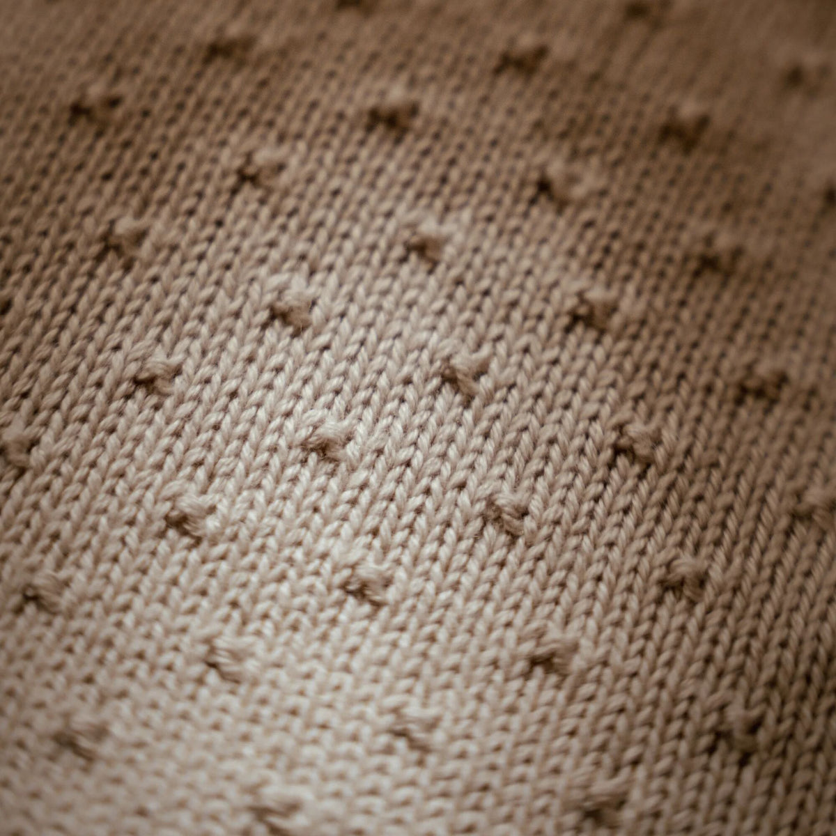 ledikant-deken-beige-essentials