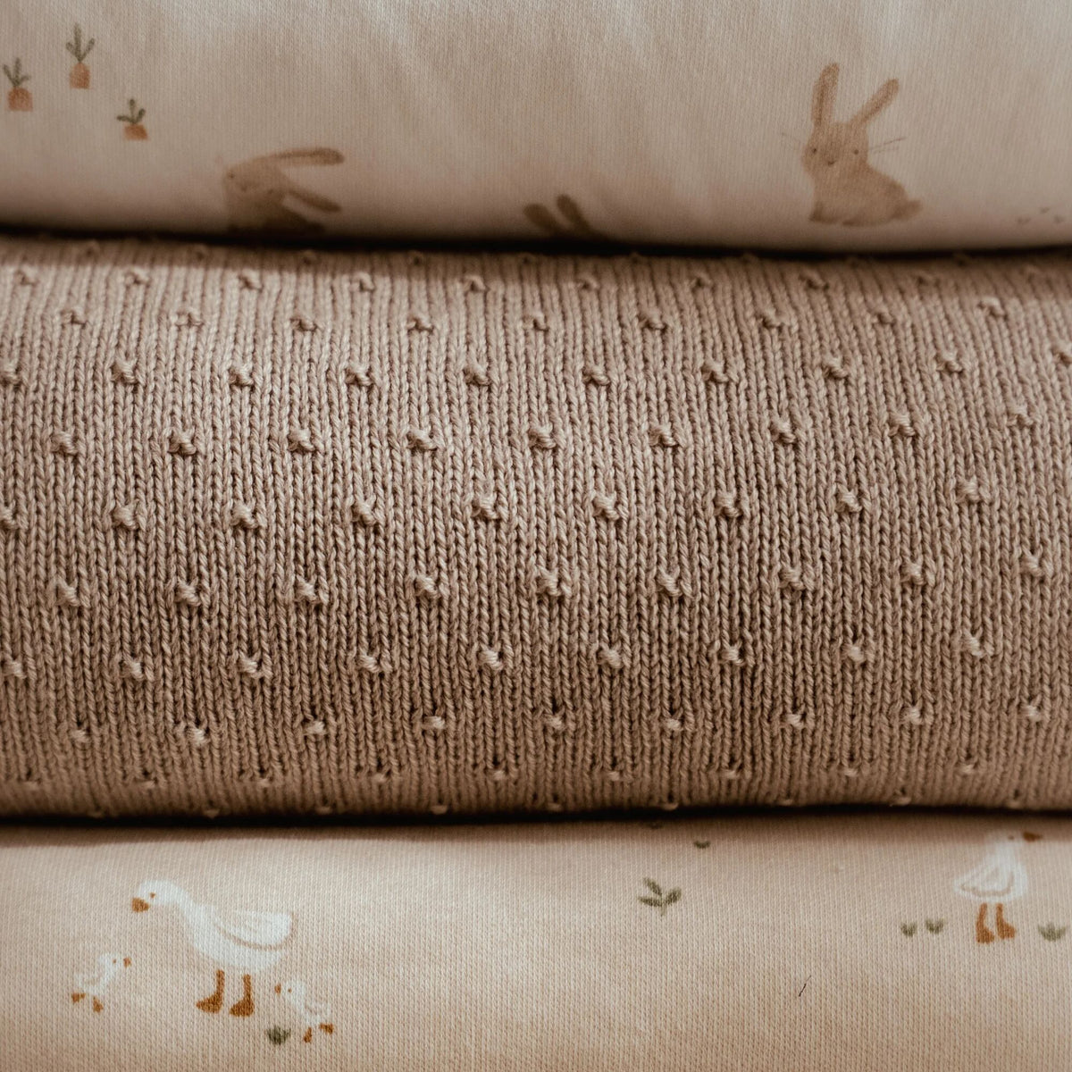 ledikant-deken-beige-essentials